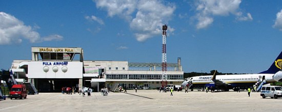 pula airport taxi transfers and shuttle service